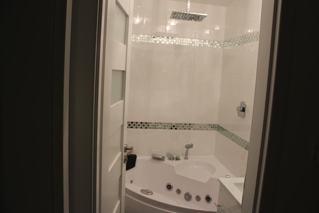 Apartman Relax So Saunou A Jakuzzi Námestovo الغرفة الصورة